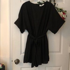 Black Kimono Sleeve Romper Sz M